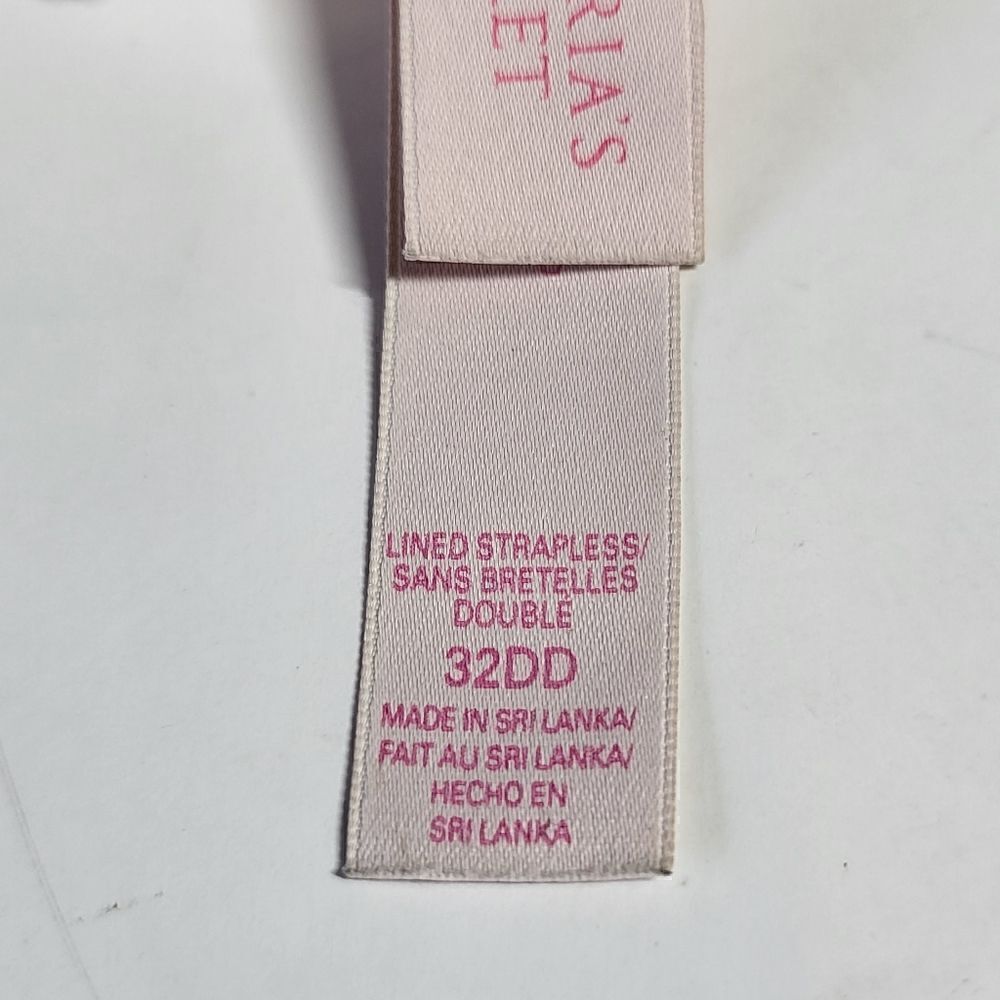Victoria Secrets Bra - Picture 5 of 5